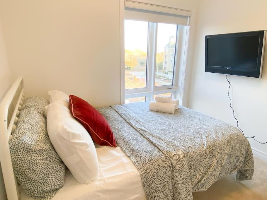 Elegant Rooms In Shared Townhouse Next To Beach วิทบีย์ ภายนอก รูปภาพ