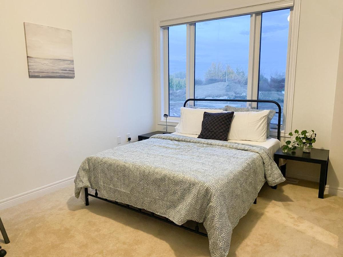 Elegant Rooms In Shared Townhouse Next To Beach วิทบีย์ ภายนอก รูปภาพ